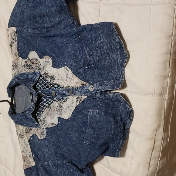 COPY - Ladies Jean Jacket - Picture 4 of 8